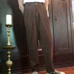 High-waisted corduroy pants